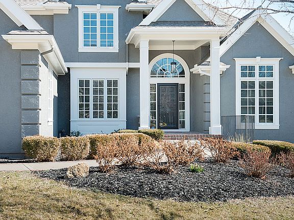 New Pella storm door 