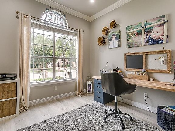 4th image of 1700 Heritage Ct