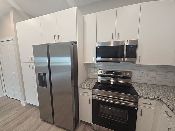 5th image of 701 Bates Ave SW #104