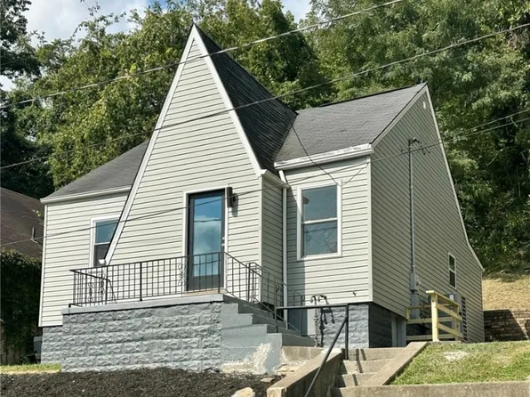 398 Ridge Ave, Weirton, WV 26062