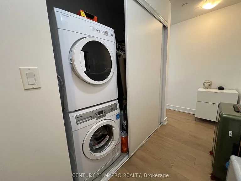 150 Fairview Mall Dr #802 — Photo 11