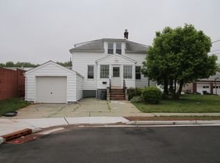 3 Elmwood Ave, Carteret, NJ