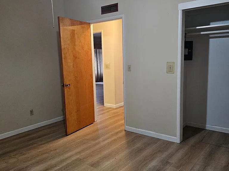 11597 S Academy Ave — Photo 11