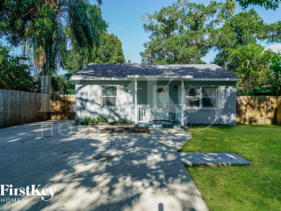 1st image of 6809 N Sterling Ave