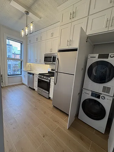 129 Saint Marks Pl #2 Photo 1