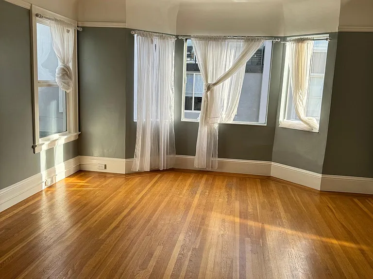 3330 Buchanan St #4 — Photo 3