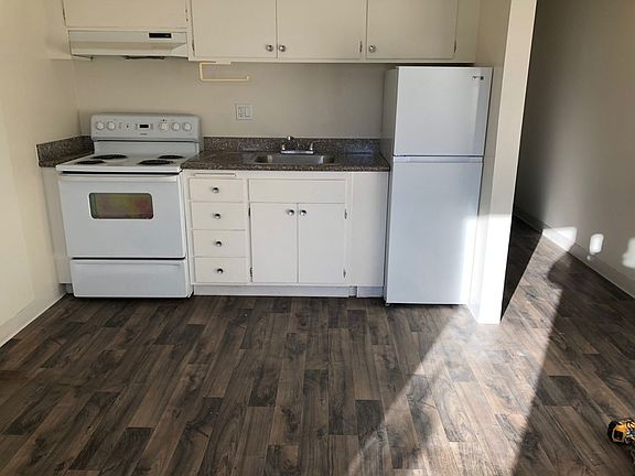 2nd image of 356 Jayne Ave #304