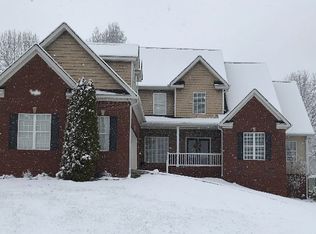 9689 Salisbury Ln, Ooltewah, TN 37363