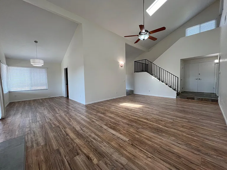 7418 Stoneview Ct — Photo 3