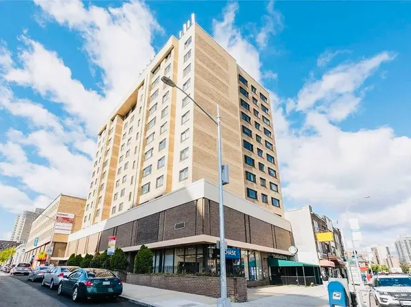 119-49 Union Tnpk image 10 of 14