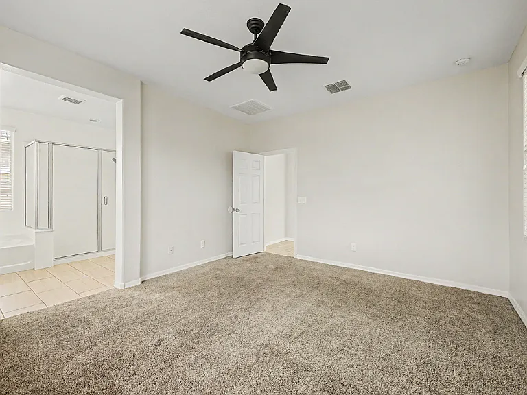 8530 W Flynn Ln — Photo 14