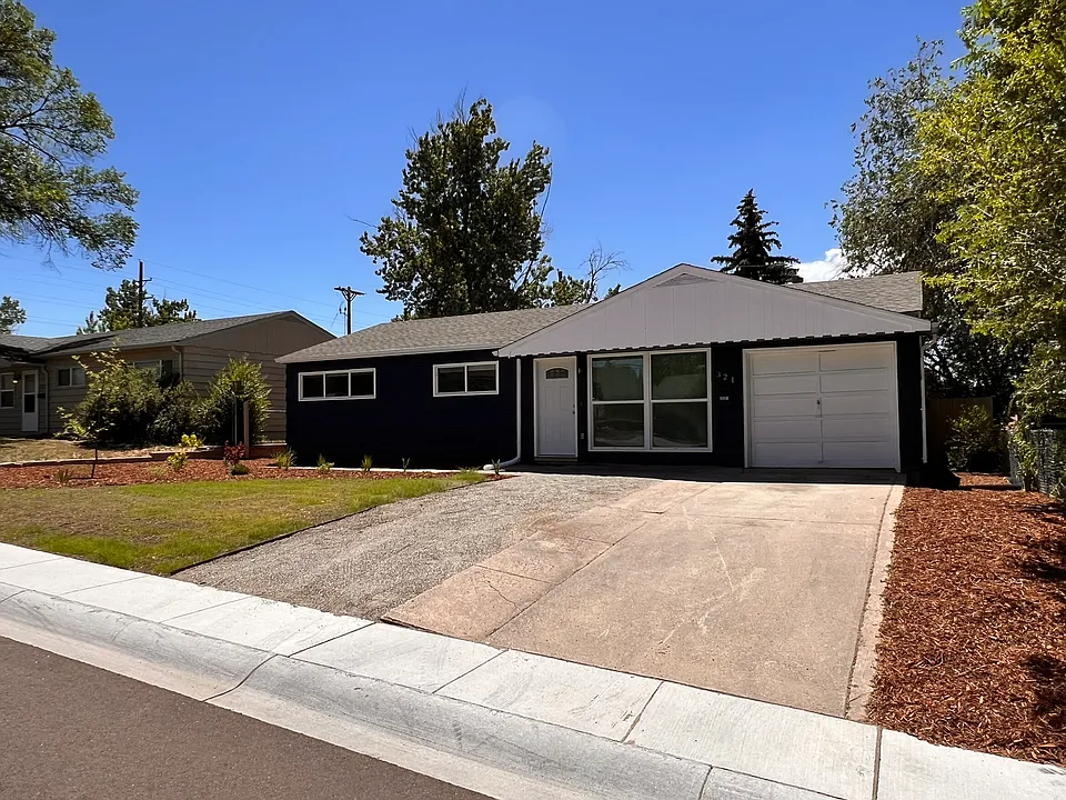 321 Elmwood Dr
