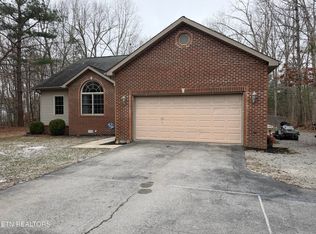 2034 Keno Dr, Crossville, TN 38572