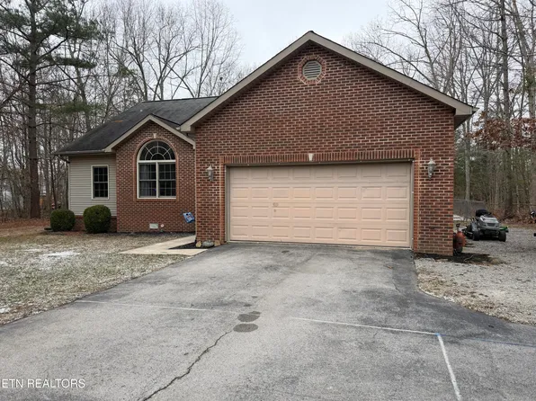 2034 Keno Dr, Crossville, TN 38572