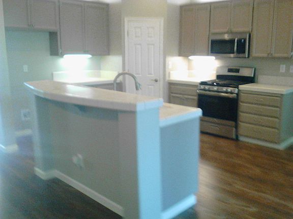 3rd image of 257 Saint Thomas Ct