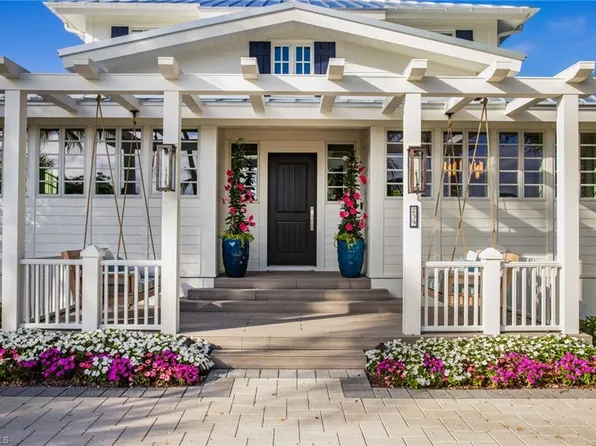 239 Broad AVE S, NAPLES, FL 34102