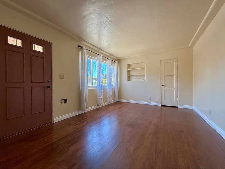 2687 Reynard Way — Photo 11