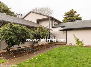 9625 SW Prairie Ter APT C, Beaverton, OR 97008