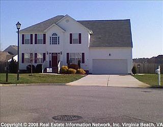 1st image of 904 Hodges Pl