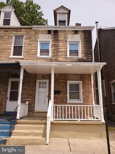 1st image of 707 S Front St