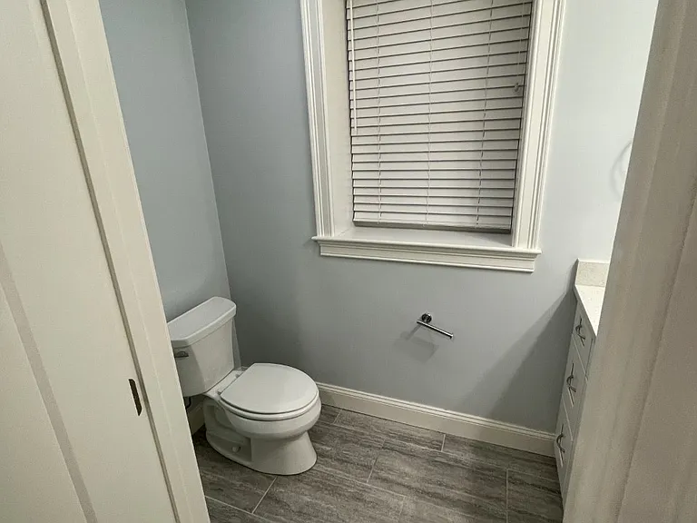 19 Riverside Sq — Photo 28