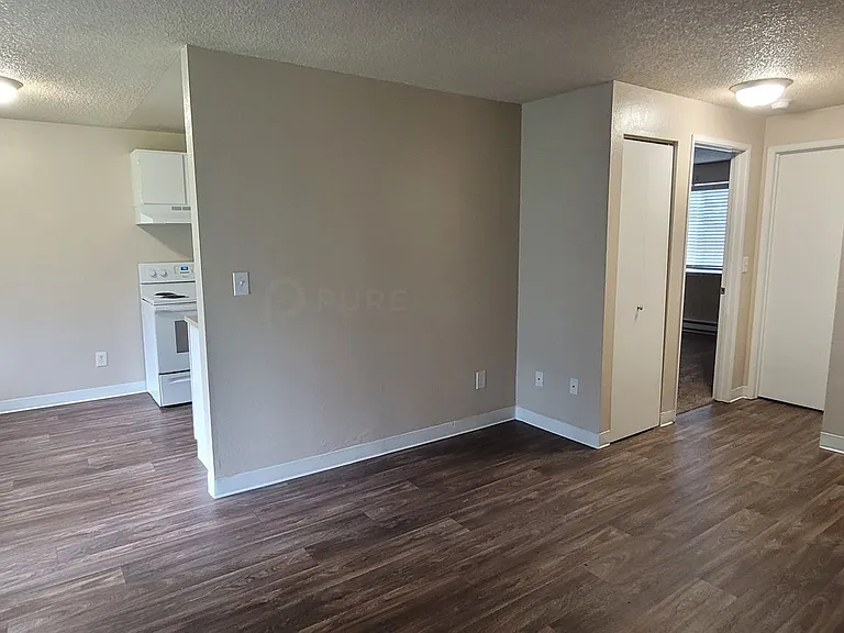 8602 S C St — Photo 10