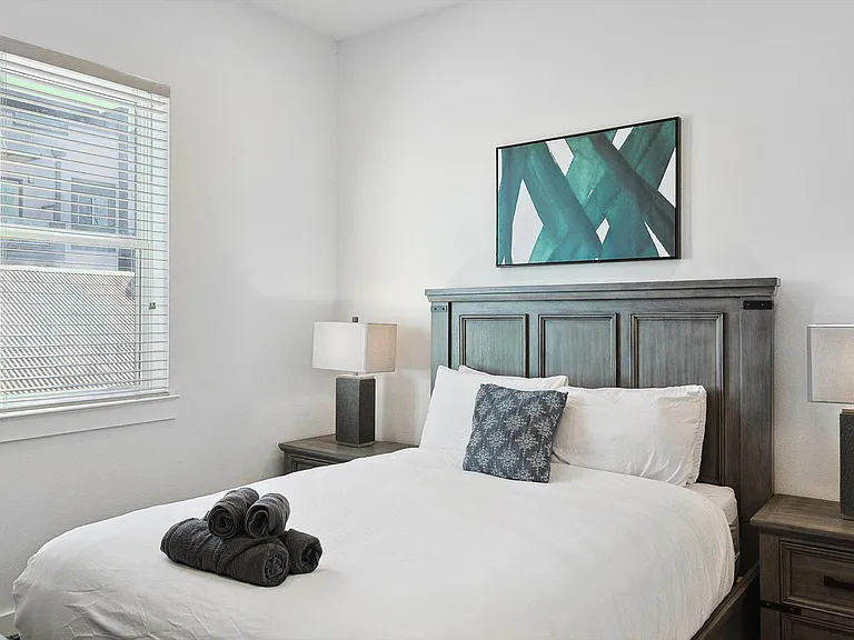 1805 Browder St #102 — Photo 18