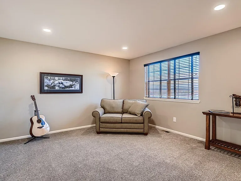 2106 Mountain Iris Dr — Photo 22