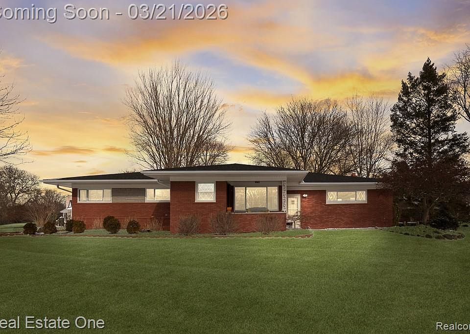 1st image of 395 Wimpole Dr