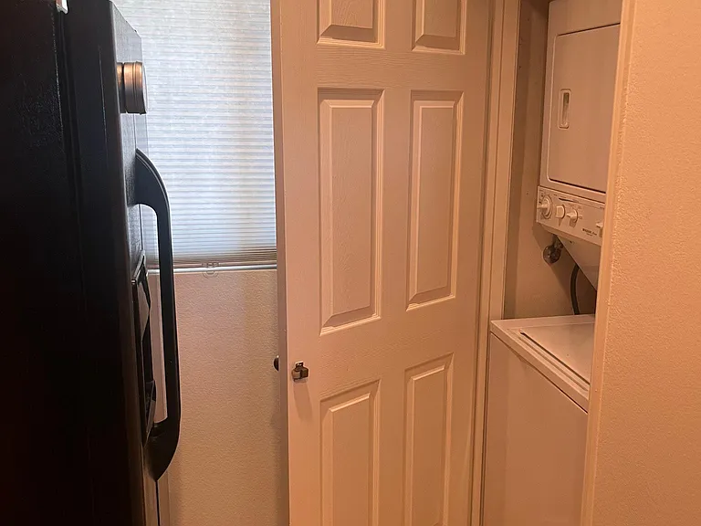 555 Maine Ave #323 — Photo 2