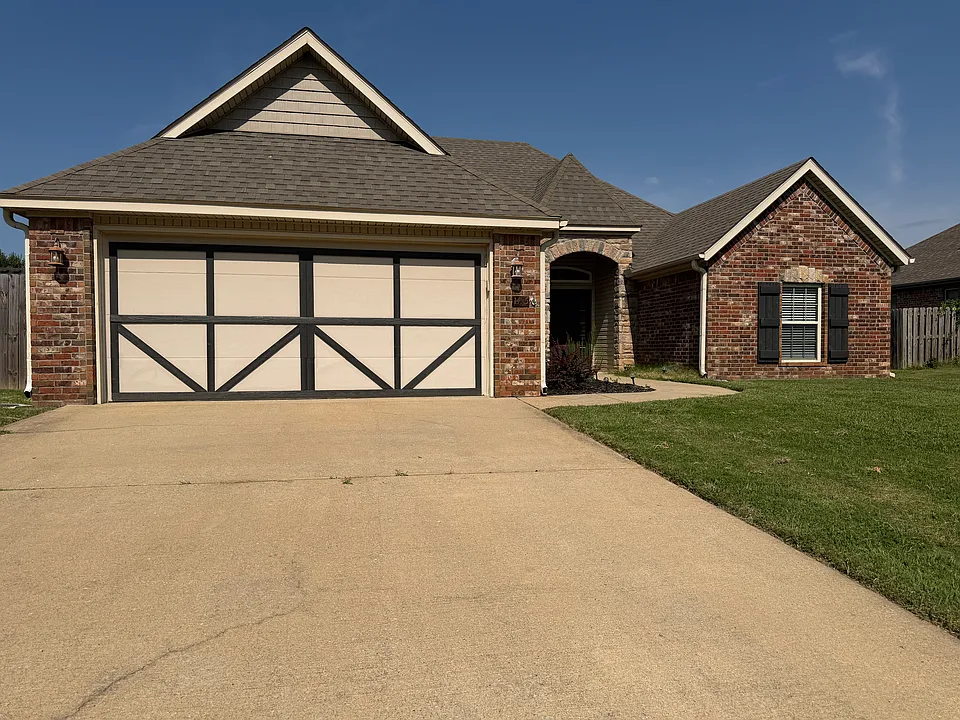 1495 N Corsica Dr