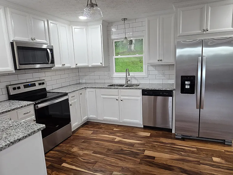 2 Lambeth Ct — Photo 28