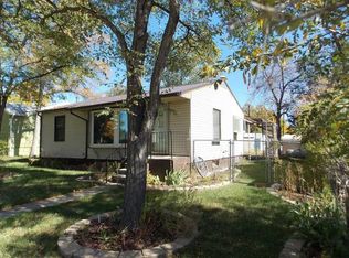 918 3rd St W, Roundup, MT 59072