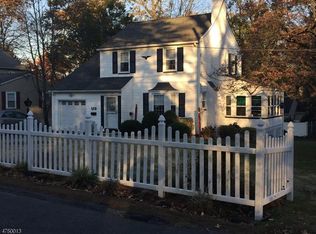 112 Chestnut Dr, Wayne, NJ 07470