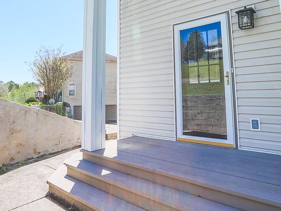 3rd image of 5424 Blue Oak Dr