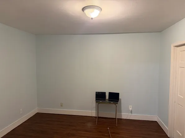100 W Ellis St Floor 1, East Syracuse, NY 13057