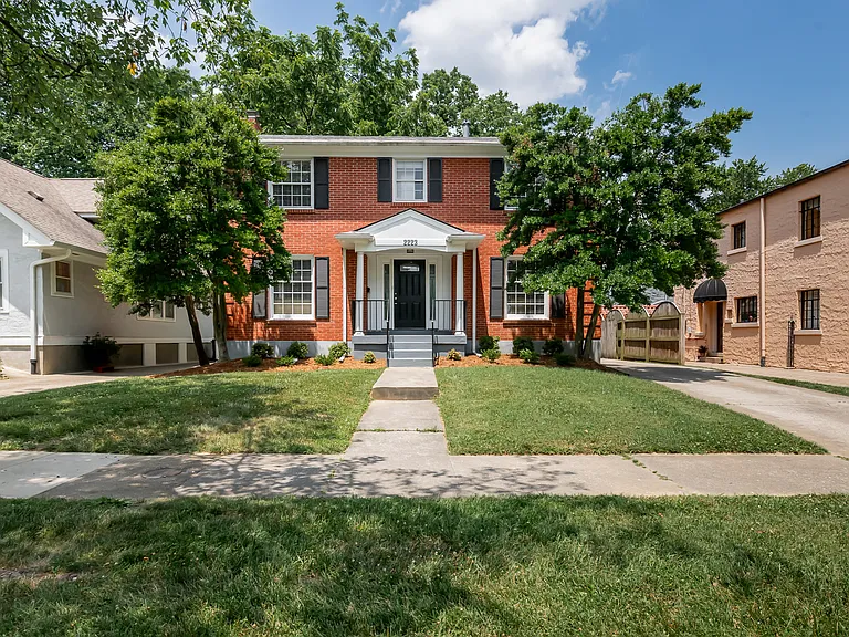 2223 Strathmoor Blvd #FURNISHED — Photo 38