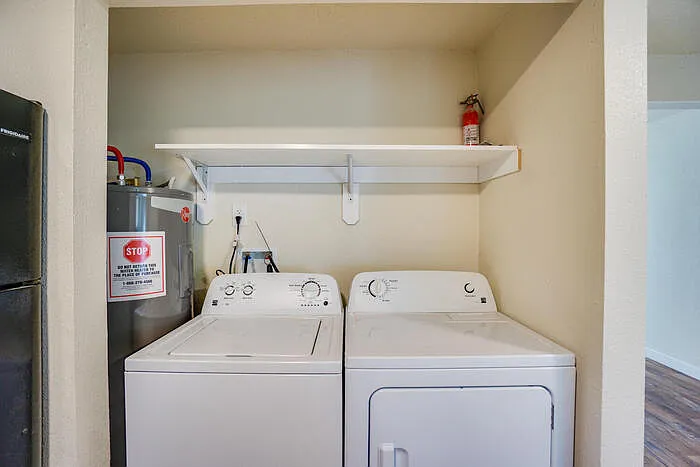 932 Simons St #932 — Photo 9