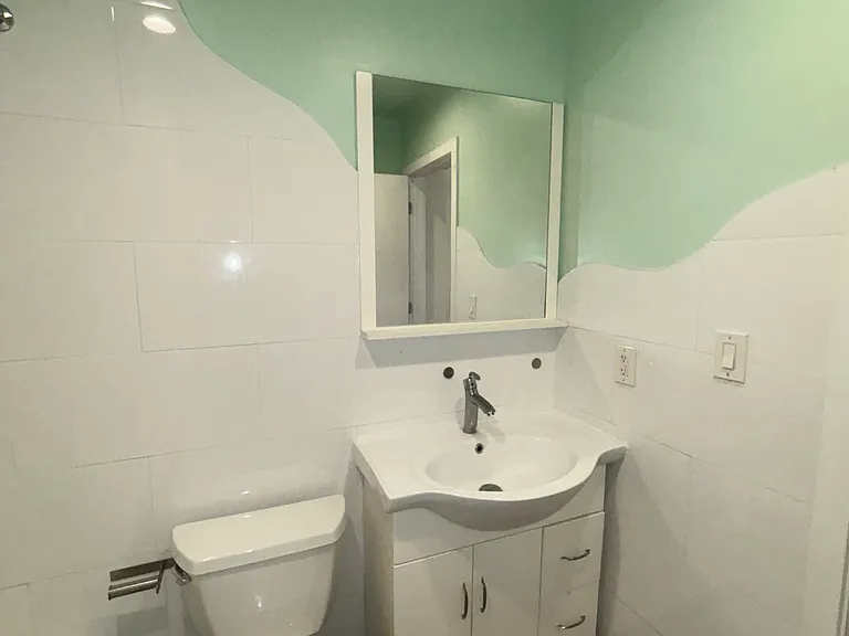 249 S 49th St #209 — Photo 14