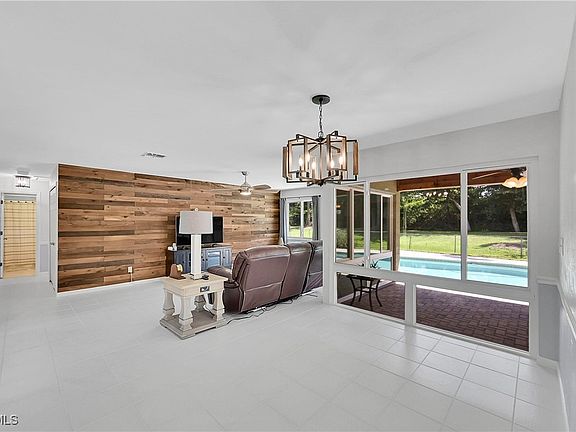5th image of 2474 King Arthurs Ct