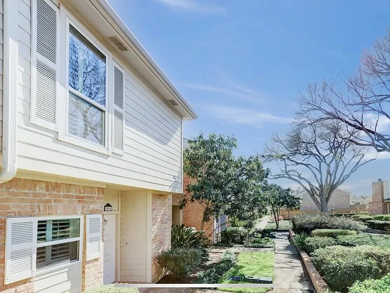 5968 Woodway Place Ct — Photo 2