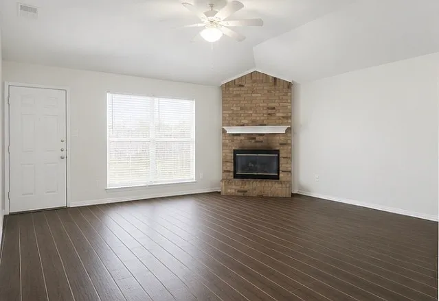 2852 Saint Johns Ave — Photo 2