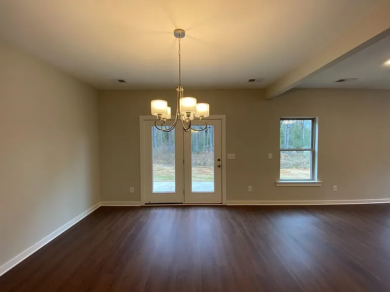 7950 Saint James Dr — Photo 9