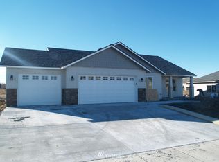 712 6th Ave, Ephrata, WA 98823