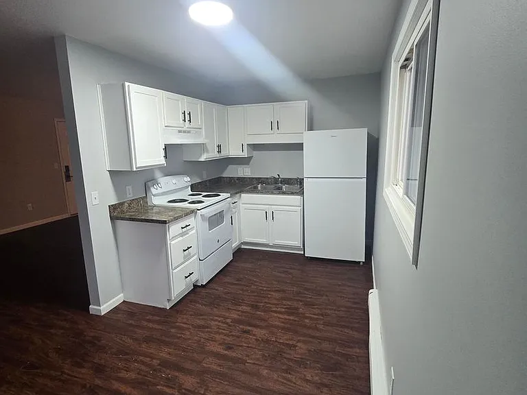 3245 Ramond St — Photo 9