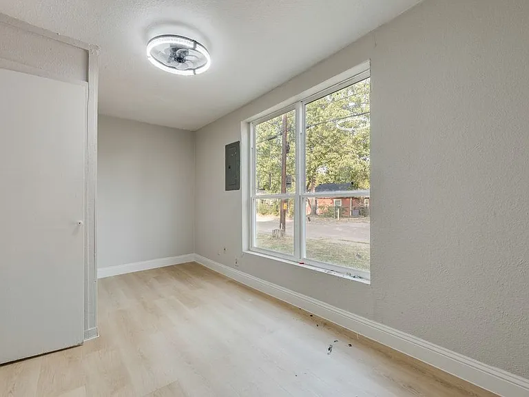 3703 Bertrand Ave — Photo 12
