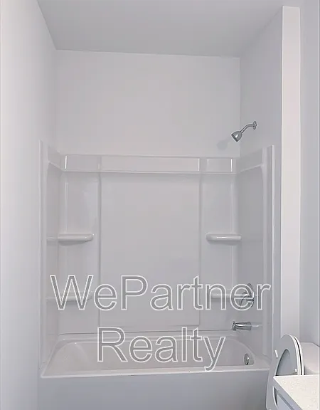 31 Sandstone Dr — Photo 12
