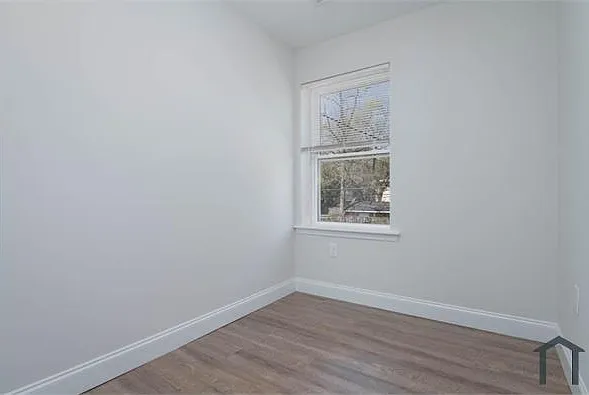806 Benninghaus Rd — Photo 17