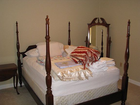 4th image of 490 N Court St #17