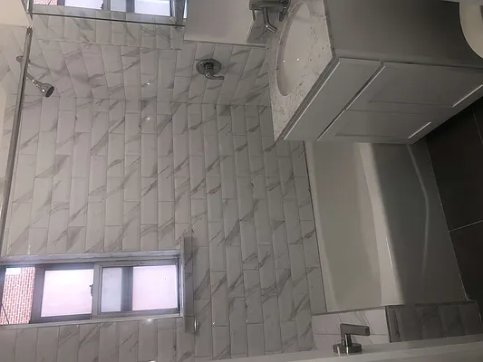 Rented by Arena Real Estate | media 22